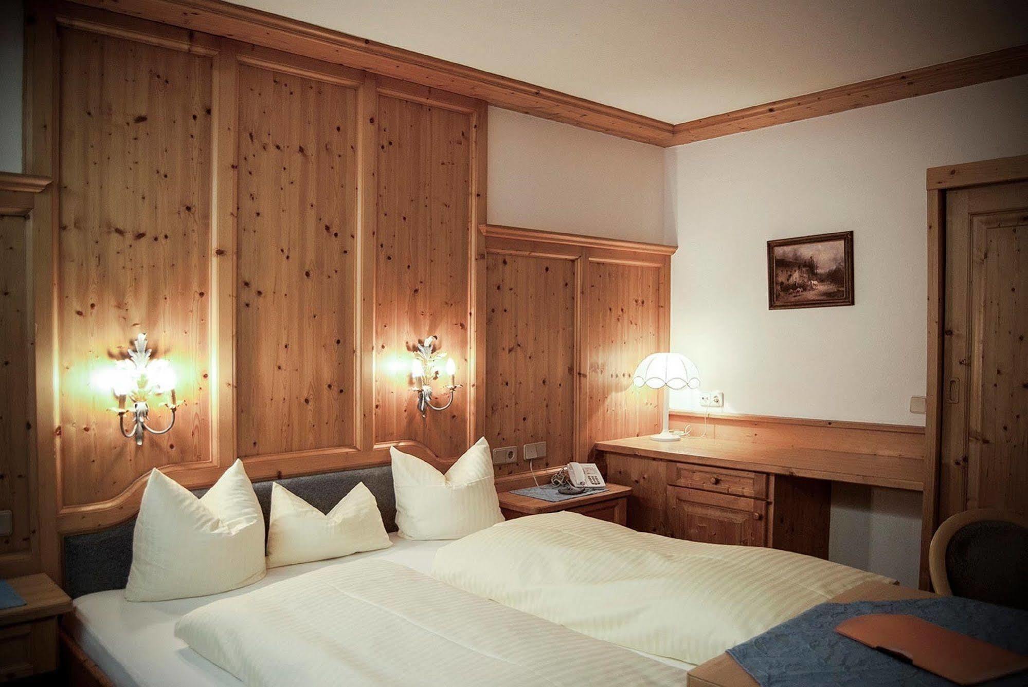 Hotel Platzl Ауффах Екстер'єр фото